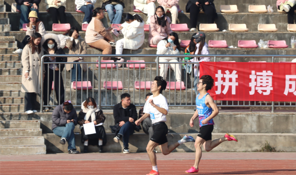 运动会圆满落幕！让我们重温那些定格在冬日暖阳下的精彩瞬间