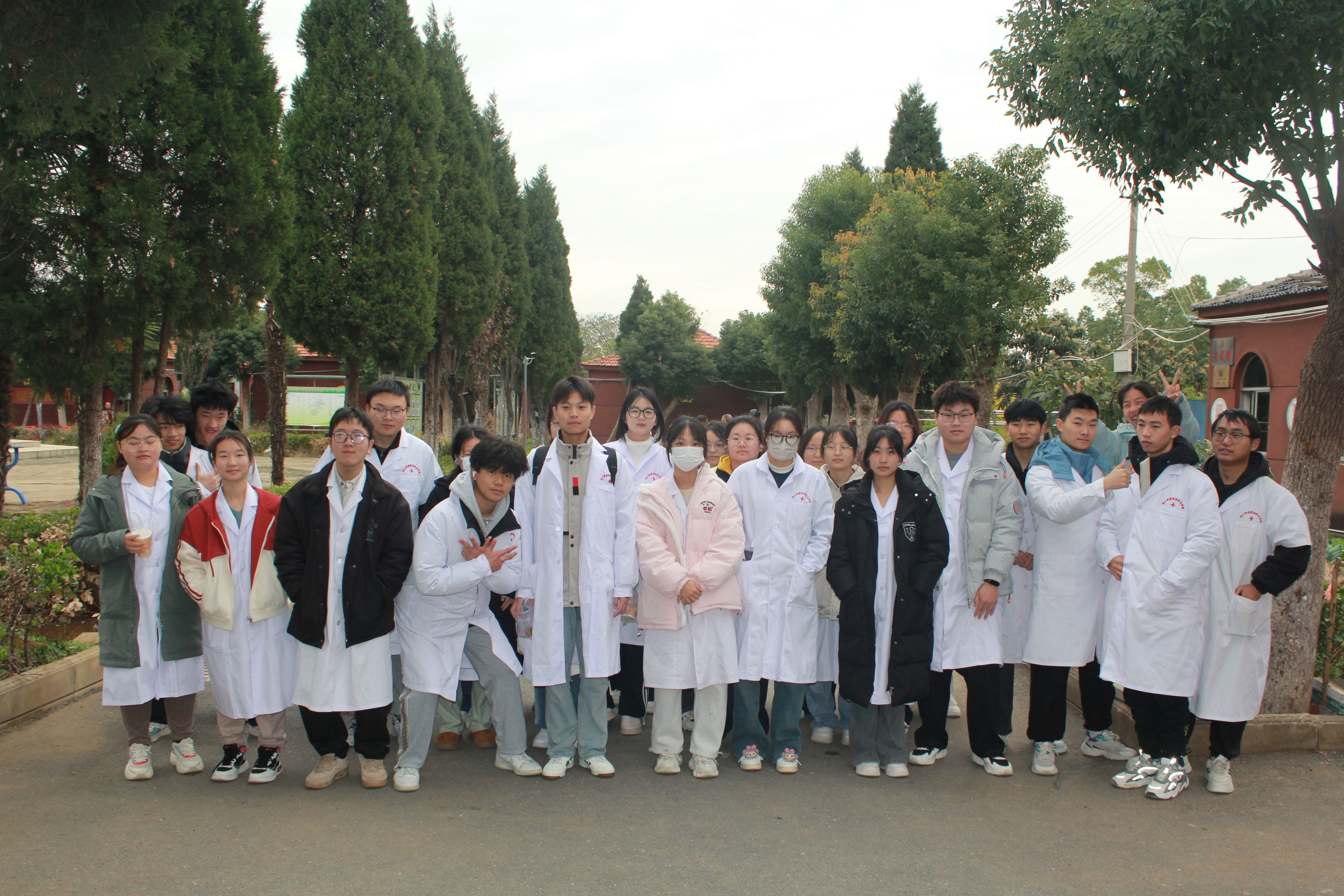 医心医意，情暖桑榆&mdash;&mdash;医事科技学院开展艾灸协会义诊活动